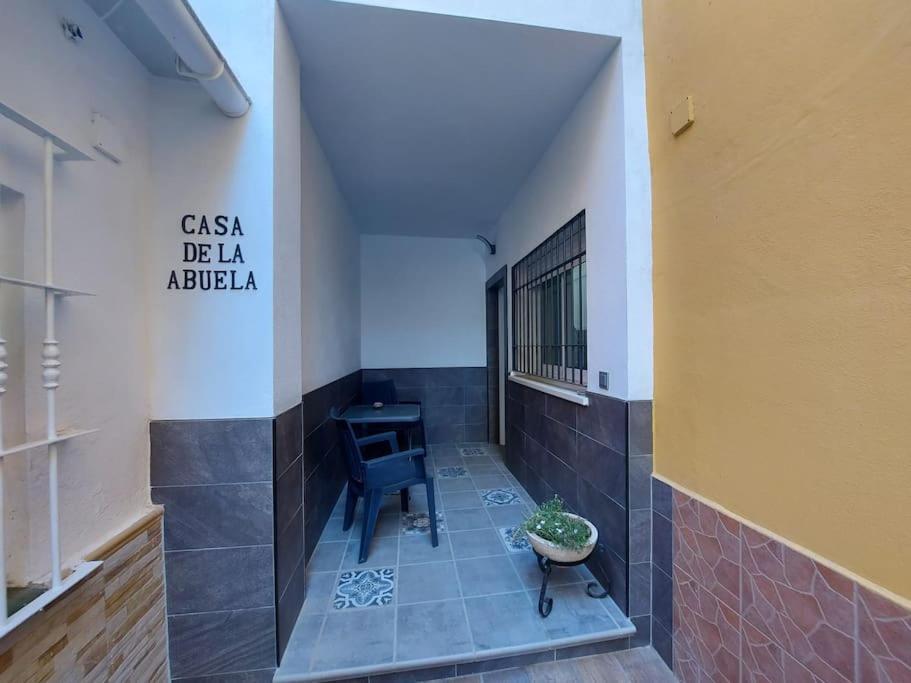 Casa De La Abuela Apartment Malaga Bagian luar foto